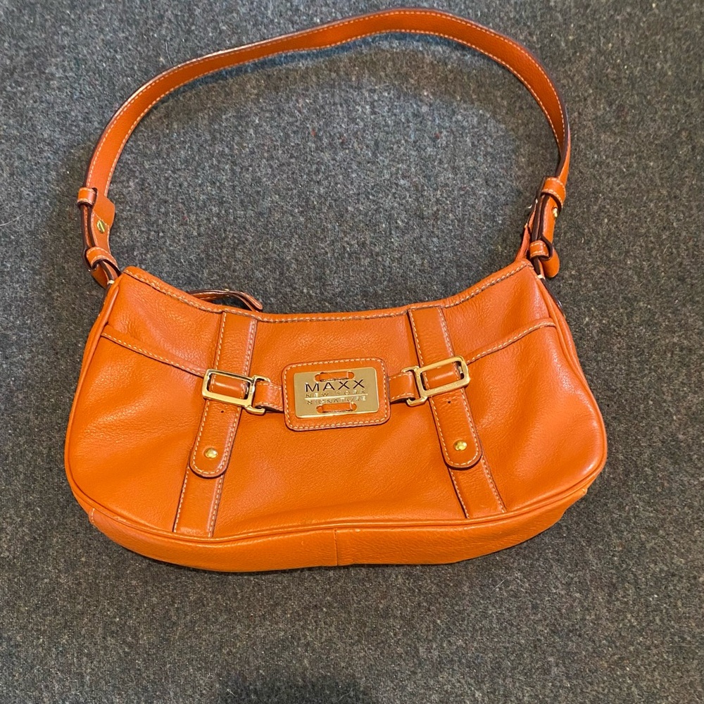 MAXX NEW YORK SIGNATURE Orange Purse